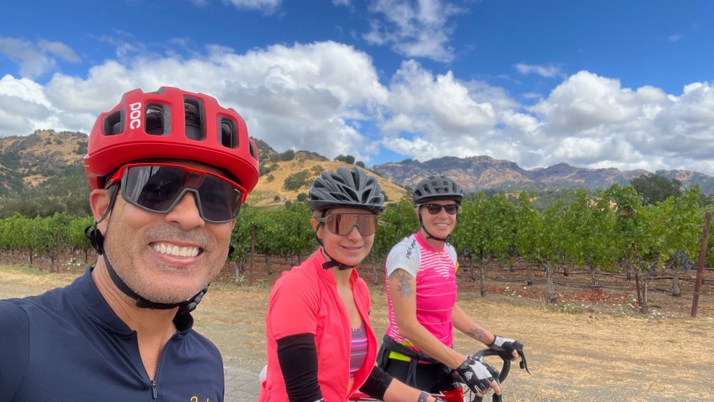 Photo of guide with two riders in Napa Valley